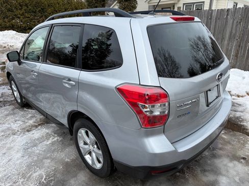 Used 2015 Subaru Forester 2.5i Premium w/ All-Weather Package image 7