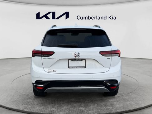Used 2021 Buick Envision Essence w/ Technology Package I FWD image 4