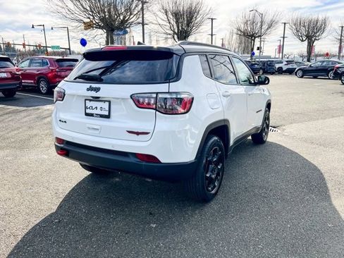 Used 2024 Jeep Compass Trailhawk image 7