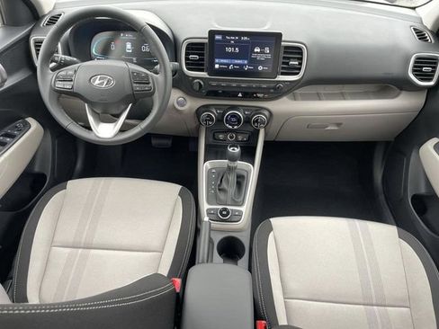 New 2026 Hyundai Venue SEL FWD image 13