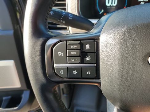 Used 2023 Ford F150 Platinum AWD/4WD image 30