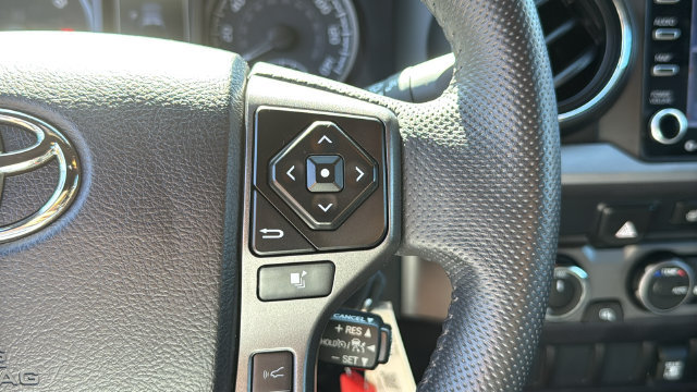 Certified 2023 Toyota Tacoma TRD Off-Road w/ TRD Premium Off Road Package AWD/4WD image 13