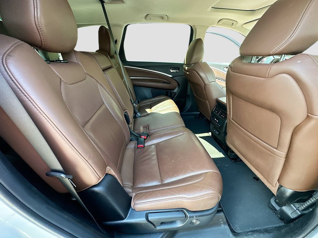 Used 2020 Acura MDX w/ Technology Package AWD/4WD image 29