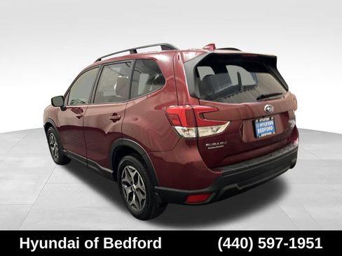 Used 2020 Subaru Forester Premium AWD/4WD image 8