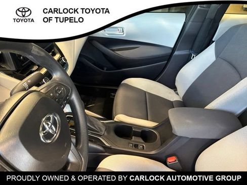 Used 2026 Toyota Corolla LE FWD image 15