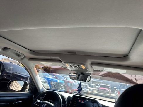 Used 2022 Toyota Highlander XLE image 13