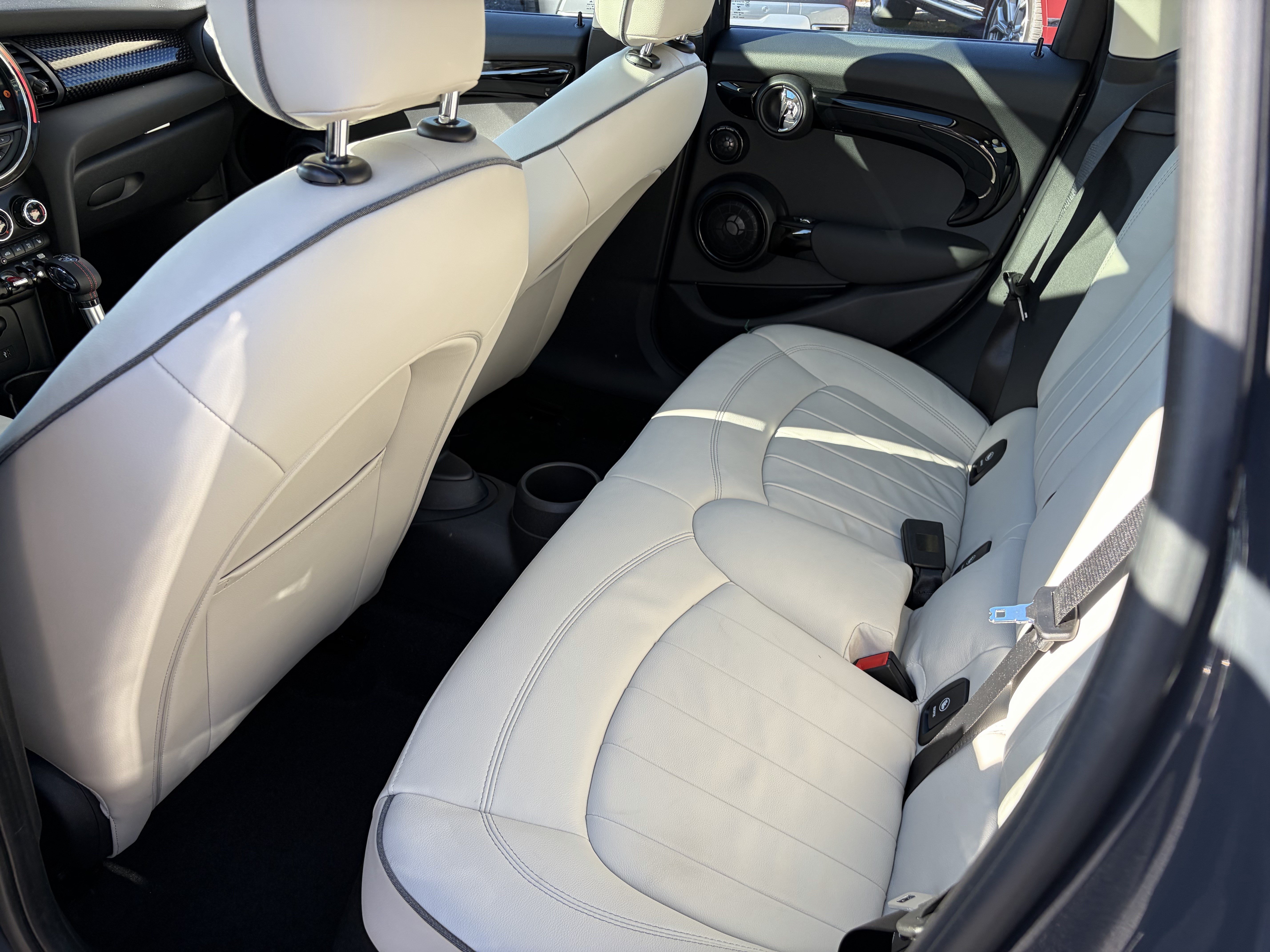 Used 2019 MINI Cooper S FWD image 16