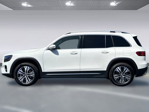 Used 2026 Mercedes-Benz GLB 250 image 2