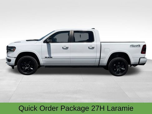 Used 2021 RAM 1500 Laramie AWD/4WD image 3