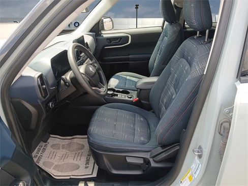 Used 2023 Ford Bronco Sport Heritage image 9