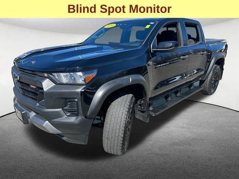 Used 2024 Chevrolet Colorado Trail Boss w/ Technology Package image 5