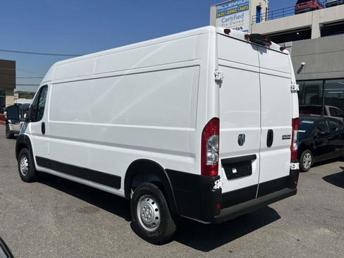 Used 2023 RAM ProMaster 2500 FWD image 6