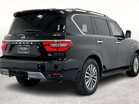 Used 2022 Nissan Armada SL RWD image 2