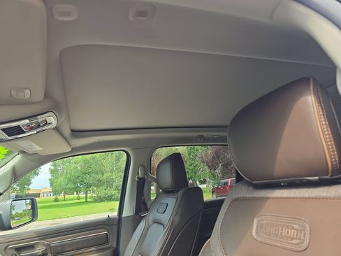 Used 2025 RAM 1500 Limited AWD/4WD image 23