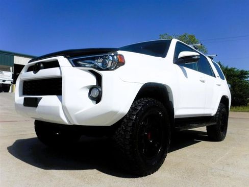 Used 2018 Toyota 4Runner SR5 Premium AWD/4WD image 9
