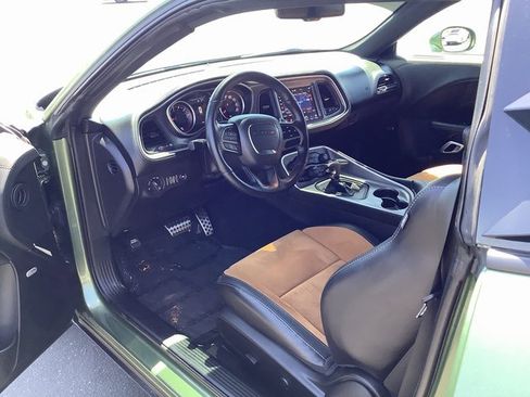 Used 2022 Dodge Challenger GT w/ Plus Package image 6