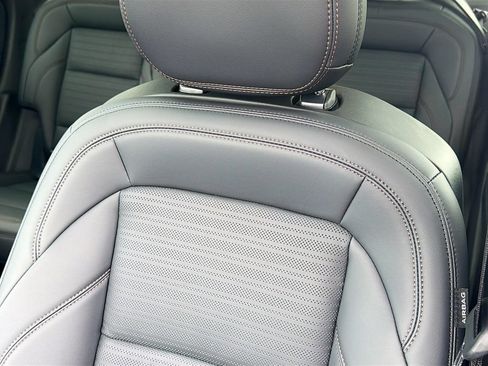 New 2026 Lincoln Nautilus Reserve w/ Jet Appearance Package AWD/4WD image 22