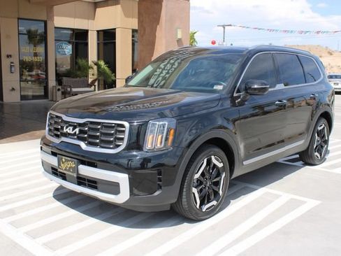 Used 2025 Kia Telluride S AWD/4WD image 4