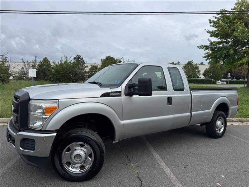 Used 2011 Ford F250 XL w/ Snow Plow Prep Pkg AWD/4WD image 4