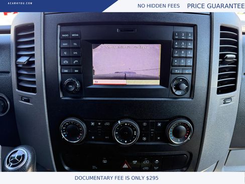 Used 2015 Mercedes-Benz Sprinter 2500 image 18