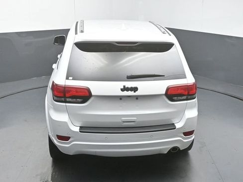 Used 2019 Jeep Grand Cherokee Altitude image 46