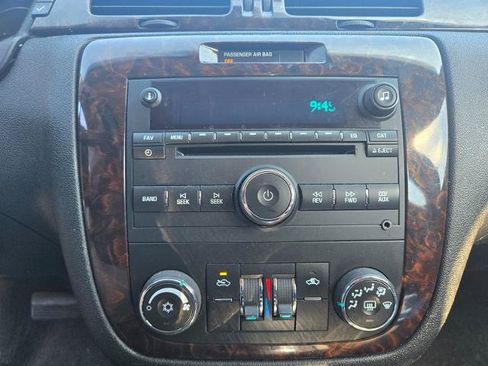 Used 2012 Chevrolet Impala LT w/ LT Sunroof Package FWD image 25