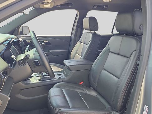 Used 2023 Chevrolet Traverse RS AWD/4WD image 11