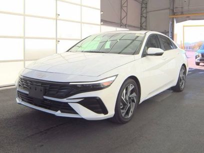 Certified 2025 Hyundai Elantra Limited