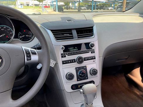 Used 2009 Chevrolet Malibu LT w/ Power Convenience Package image 6