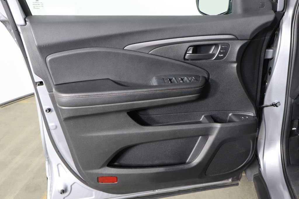 Used 2023 Honda Passport TrailSport image 18