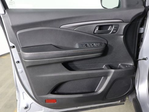 Used 2023 Honda Passport TrailSport image 18