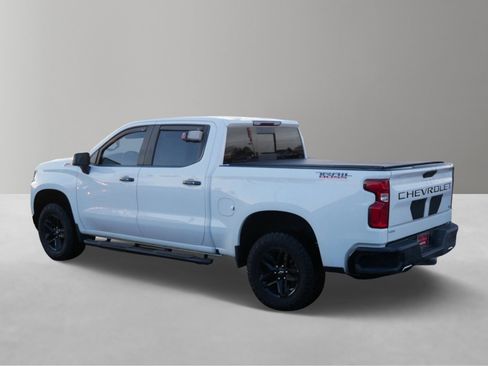Used 2019 Chevrolet Silverado 1500 LT Trail Boss image 3