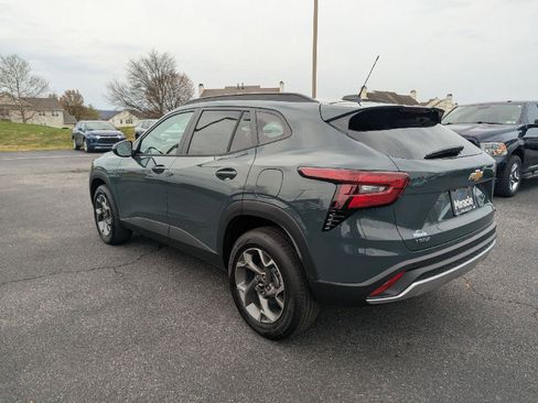 New 2026 Chevrolet Trax LT w/ Driver Confidence Package image 10