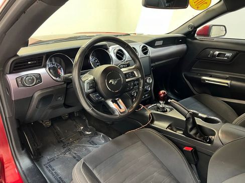 Used 2017 Ford Mustang GT RWD image 16