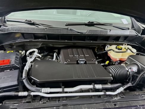 Used 2023 Chevrolet Silverado 1500 LT image 31