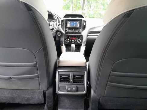 Used 2023 Subaru Forester Premium AWD/4WD image 30