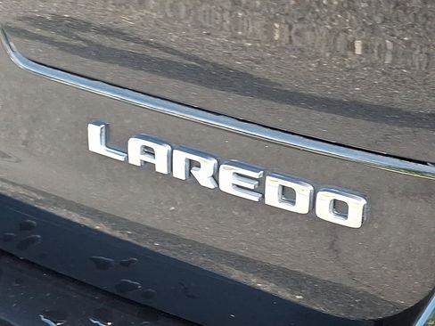 Used 2022 Jeep Grand Cherokee L Laredo w/ Luxury Tech Group I image 30