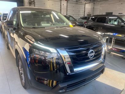 Used 2024 Nissan Pathfinder S