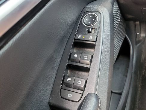 Used 2024 Kia Seltos S AWD/4WD image 14