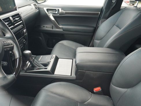 Certified 2023 Lexus GX 460 Luxury w/ Accessory Package AWD/4WD image 7