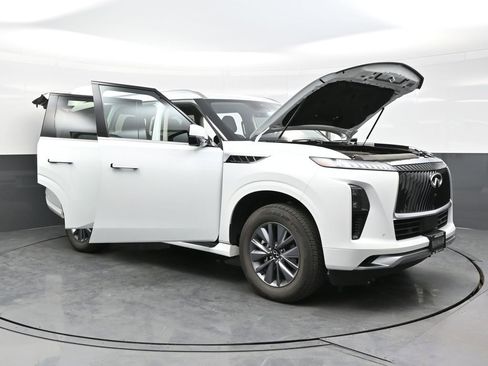 Certified 2025 INFINITI QX80 Pure image 43