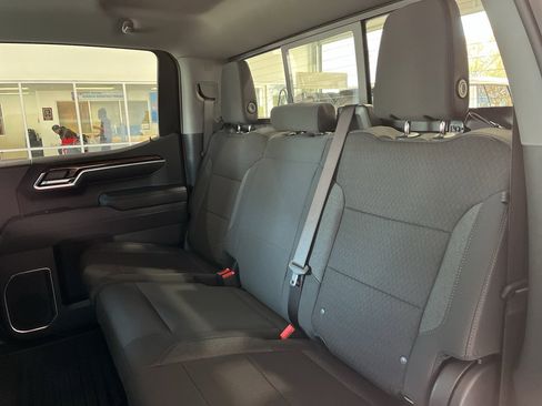 New 2026 Chevrolet Silverado 1500 LT w/ Z71 Off-Road Package image 18