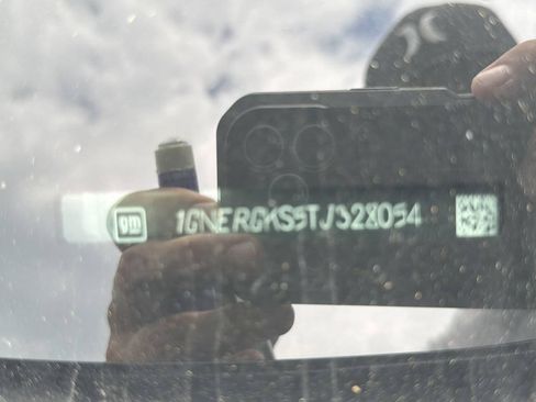 Used 2026 Chevrolet Traverse LT FWD image 10