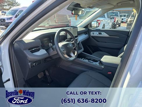 Used 2025 Ford Explorer Active image 24