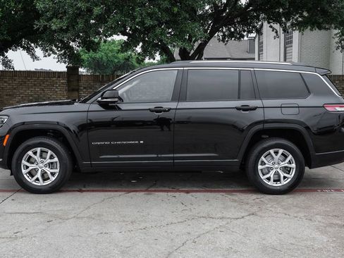Used 2022 Jeep Grand Cherokee L Limited AWD/4WD image 21
