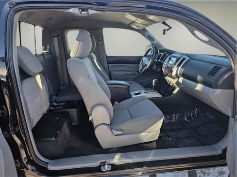 Used 2013 Toyota Tacoma 4x4 Access Cab V6 w/ SR5 Pkg image 14