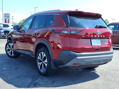 Certified 2023 Nissan Rogue SV w/ SV Premium B Package AWD/4WD image 5