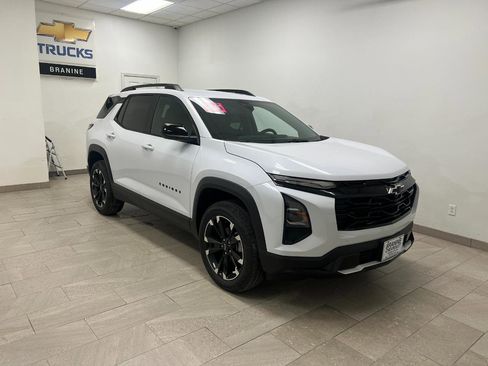New 2026 Chevrolet Equinox RS FWD image 3