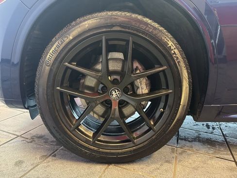 Used 2021 Alfa Romeo Stelvio Ti w/ Nero Edizione image 20