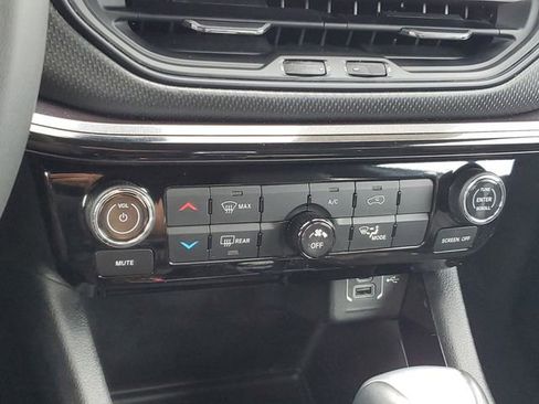 Used 2022 Jeep Compass Altitude image 19